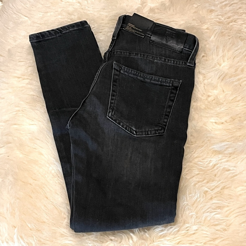 NWT Frye Sienna Cropped Skinny Dark Black Jeans
